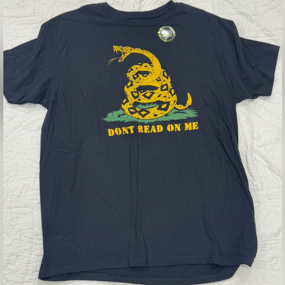 Howitzer Patriot Mfg | Mens XL Short Sleeve T-Shirt | Don’t Tread On Me